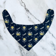 Load image into Gallery viewer, Avengers Bandana Bibs
