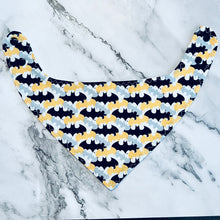 Load image into Gallery viewer, DC Comica Bandana Bibs