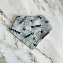Load image into Gallery viewer, Cowboys Bandana Bibs