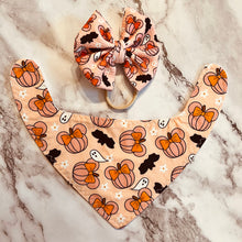 Load image into Gallery viewer, Minnie Pumpkin Bow
