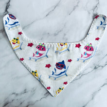 Load image into Gallery viewer, Baby Shark &amp; Bubble Guppies Bandana Bibs
