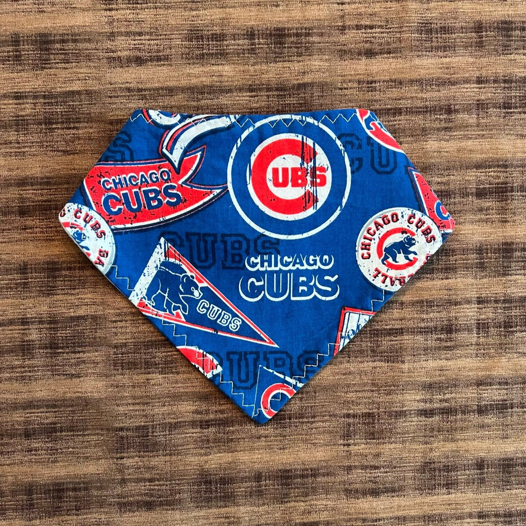 Cubs Bandana Bib