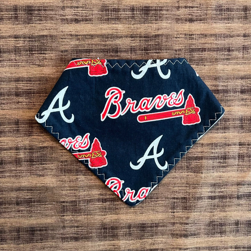 Braves Bandana Bib