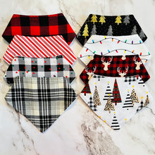 Load image into Gallery viewer, Christmas Bandana Bibs
