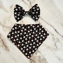 Load image into Gallery viewer, Halloween Bandana Bib and Bow
