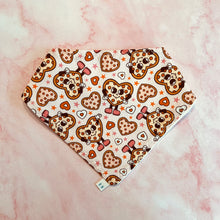 Load image into Gallery viewer, Valentine’s Bandana Bibs
