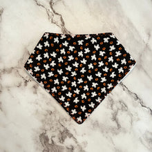 Load image into Gallery viewer, Halloween Bandana Bib and Bow
